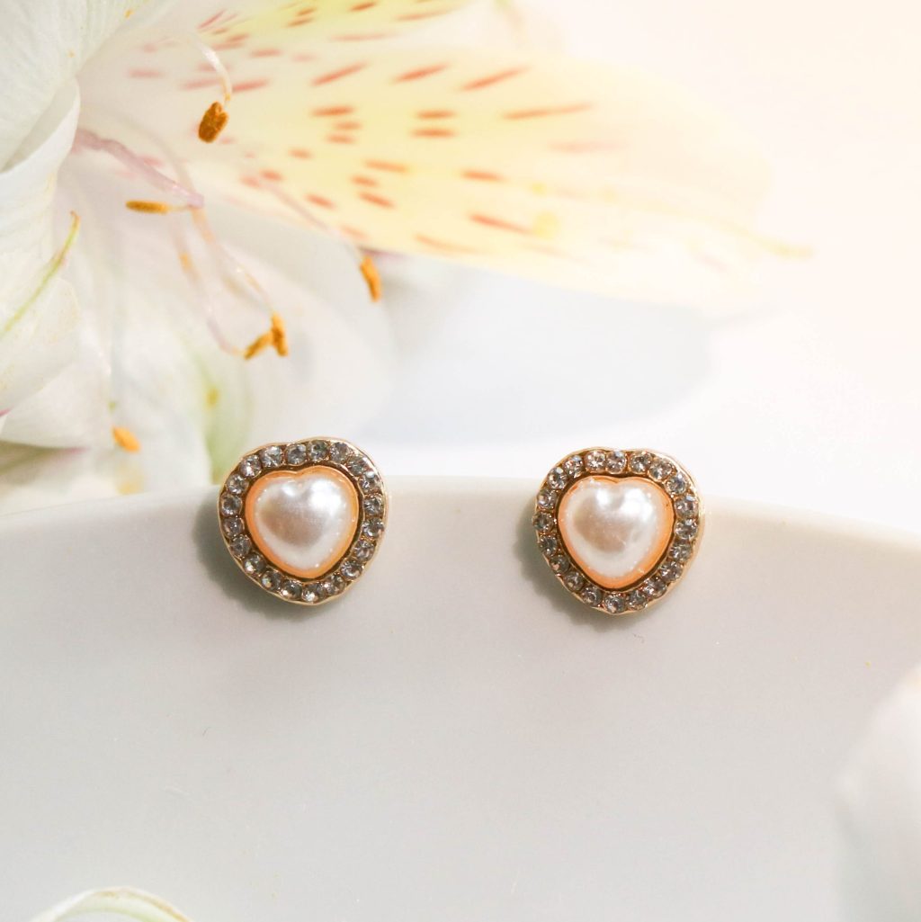 Pearl Heart Stud Earrings